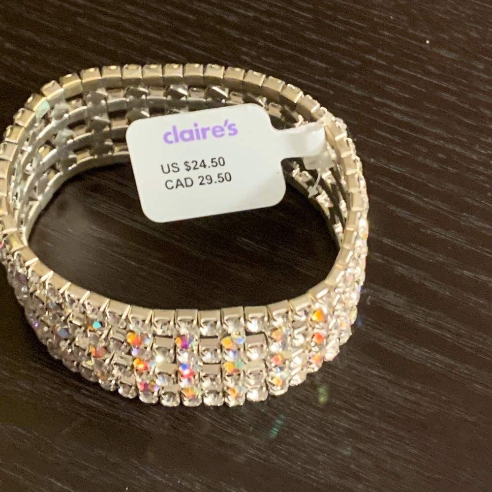 Fancy costume bracelwt